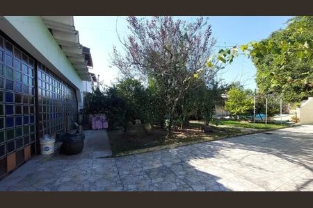 Casa à venda com 355m², 3 quartos e 4 vagasÁrea externa
