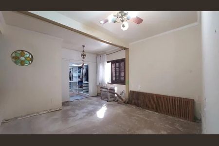 Casa à venda com 355m², 3 quartos e 4 vagasQuarto