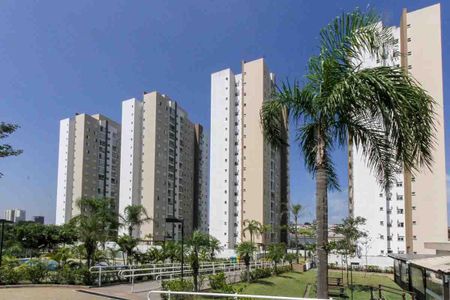 Apartamento para alugar com 56m², 2 quartos e 1 vaga Apartamento para alugar com 56m², 2 quartos e 1 vagaFachada