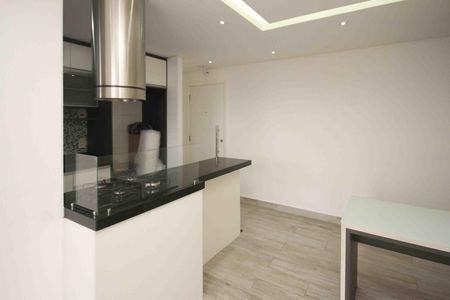 Sala de apartamento para alugar com 2 quartos, 56m² em Vila Ema, São Paulo