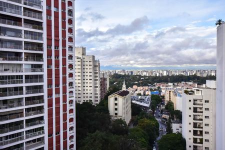 Apartamento à venda com 114m², 4 quartos e 3 vagasVista da Suíte 1