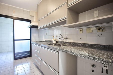 Apartamento à venda com 114m², 4 quartos e 3 vagasCozinha