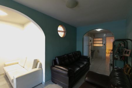 Casa à venda com 180m², 3 quartos e 3 vagas Casa à venda com 180m², 3 quartos e 3 vagasSala