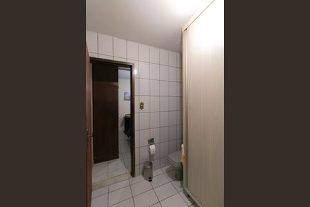 Casa à venda com 180m², 3 quartos e 3 vagas Casa à venda com 180m², 3 quartos e 3 vagasBanheiro/Suite