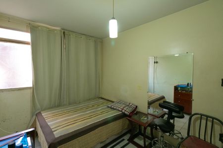 Casa à venda com 180m², 3 quartos e 3 vagas Casa à venda com 180m², 3 quartos e 3 vagasQuarto 2