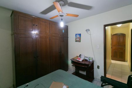 Casa à venda com 180m², 3 quartos e 3 vagas Casa à venda com 180m², 3 quartos e 3 vagasSuite