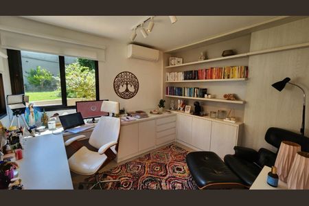 Casa à venda com 265m², 3 quartos e 6 vagas Casa à venda com 265m², 3 quartos e 6 vagasFoto 26