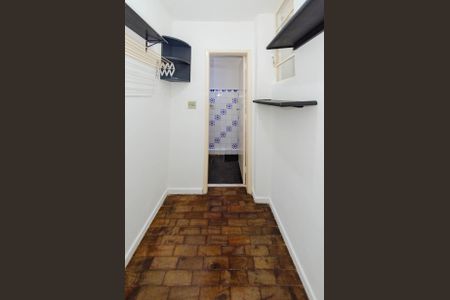 Apartamento à venda com 74m², 2 quartos e sem vaga Apartamento à venda com 74m², 2 quartos e sem vagaQuarto de serviço