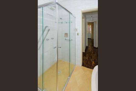 Apartamento à venda com 74m², 2 quartos e sem vaga Apartamento à venda com 74m², 2 quartos e sem vagaBanheiro