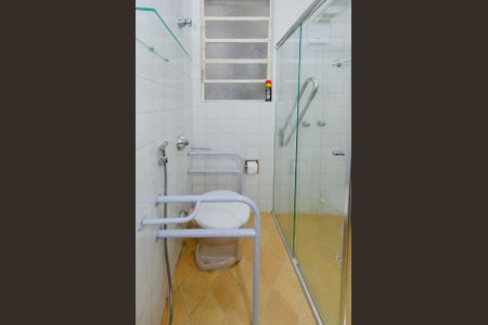 Apartamento à venda com 74m², 2 quartos e sem vaga Apartamento à venda com 74m², 2 quartos e sem vagaBanheiro