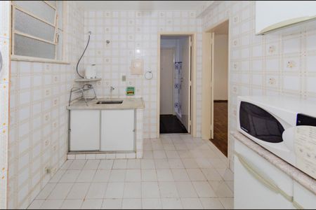 Apartamento à venda com 74m², 2 quartos e sem vaga Apartamento à venda com 74m², 2 quartos e sem vagaCozinha