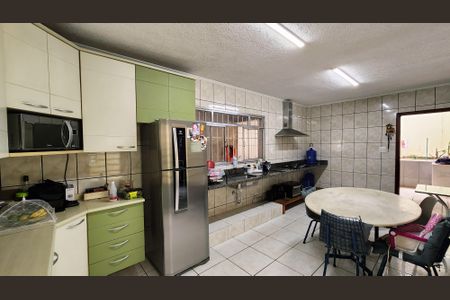 Casa à venda com 254m², 3 quartos e 5 vagasCozinha