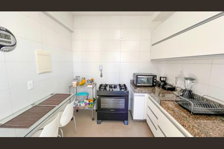 Apartamento à venda com 105m², 3 quartos e 2 vagasCozinha