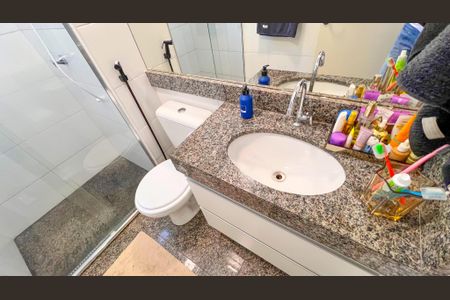 Apartamento à venda com 105m², 3 quartos e 2 vagasBanheiro da Suíte