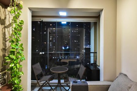 Apartamento à venda com 57m², 2 quartos e 1 vagaVaranda