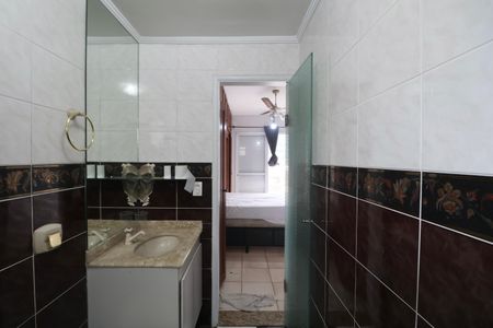 Apartamento para alugar com 118m², 2 quartos e 1 vaga Apartamento para alugar com 118m², 2 quartos e 1 vagaBanheiro Suíte