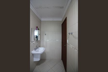 Casa à venda com 298m², 4 quartos e 5 vagasSuíte 02 Banheiro