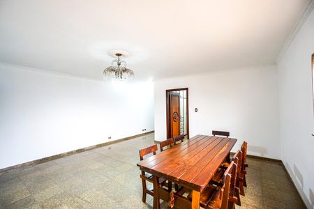 Casa para alugar com 450m², 4 quartos e 7 vagasSala de jantar
