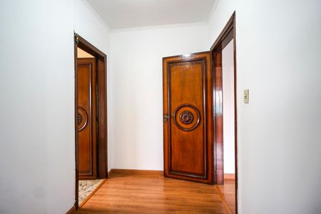 Casa para alugar com 450m², 4 quartos e 7 vagasCorredor