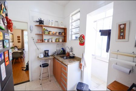 Apartamento à venda com 55m², 2 quartos e sem vagaCozinha