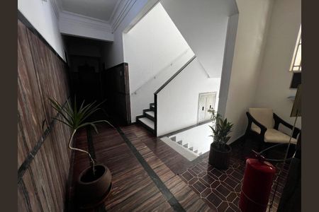 Apartamento à venda com 55m², 2 quartos e sem vagaHall