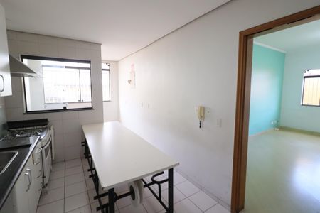 Casa à venda com 288m², 6 quartos e 7 vagasCozinha 2