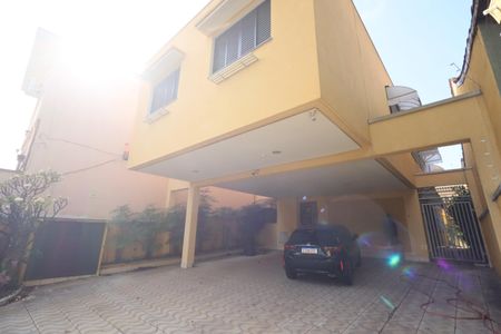 Casa à venda com 288m², 6 quartos e 7 vagasGaragem