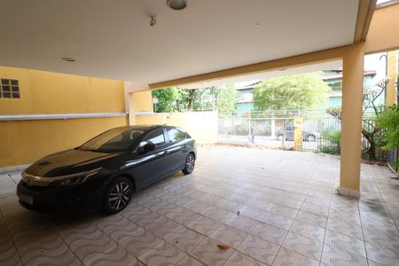 Casa à venda com 288m², 6 quartos e 7 vagasGaragem