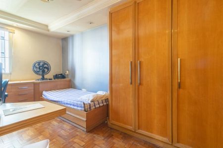 Apartamento à venda com 137m², 3 quartos e 1 vagaQuarto 2