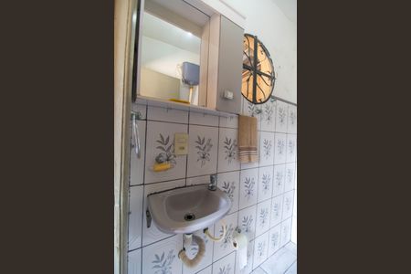 Casa à venda com 140m², 2 quartos e 1 vagaBanheiro de serviço