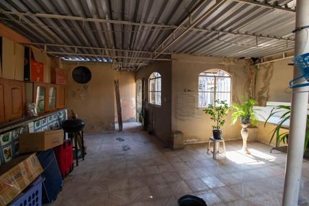 Casa à venda com 140m², 2 quartos e 1 vagaÁrea comum