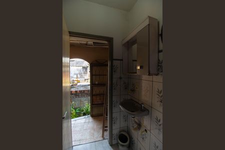 Casa à venda com 140m², 2 quartos e 1 vagaBanheiro de serviço