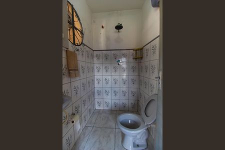 Casa à venda com 140m², 2 quartos e 1 vagaBanheiro de serviço