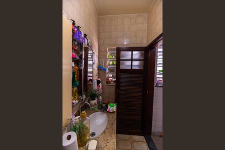 Casa à venda com 140m², 2 quartos e 1 vagaBanheiro social