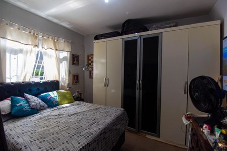 Casa à venda com 140m², 2 quartos e 1 vagaQuarto