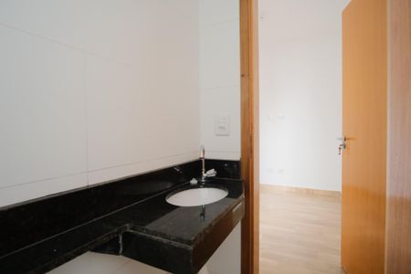 Casa à venda com 119m², 3 quartos e 2 vagasBanheiro da Suíte 1