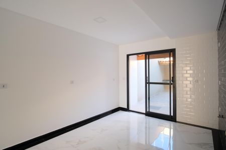 Casa à venda com 119m², 3 quartos e 2 vagasCozinha