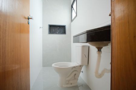 Casa à venda com 119m², 3 quartos e 2 vagasBanheiro da Suíte 1