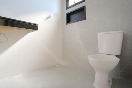 Casa à venda com 119m², 3 quartos e 2 vagasBanheiro da Suíte 3