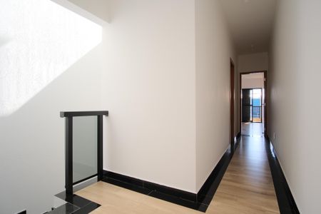 Casa à venda com 119m², 3 quartos e 2 vagasCorredor