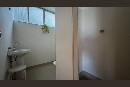 Apartamento à venda com 245m², 3 quartos e 1 vagaBanheiro Social