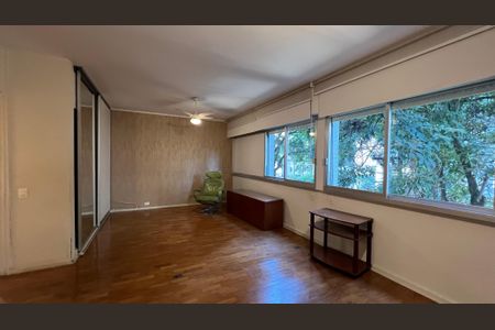 Apartamento à venda com 245m², 3 quartos e 1 vagaSuite