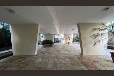 Apartamento à venda com 245m², 3 quartos e 1 vagaEntrada