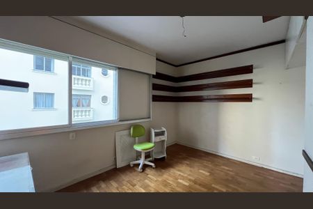 Apartamento à venda com 245m², 3 quartos e 1 vagaQuarto