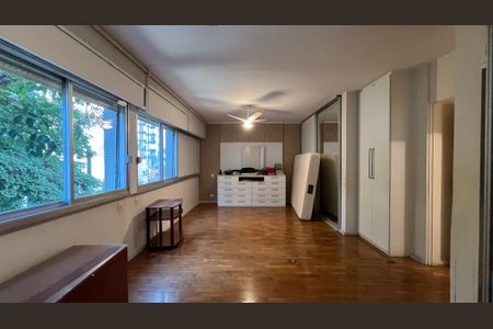 Apartamento à venda com 245m², 3 quartos e 1 vagaSuite