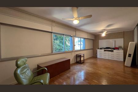 Apartamento à venda com 245m², 3 quartos e 1 vagaSuite