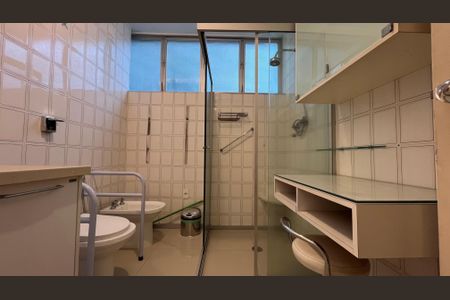 Apartamento à venda com 245m², 3 quartos e 1 vagaBanheiro da Suíte