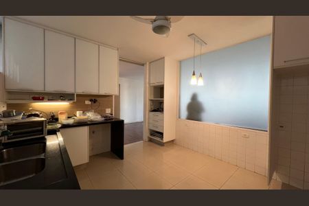 Apartamento à venda com 245m², 3 quartos e 1 vagaCozinha