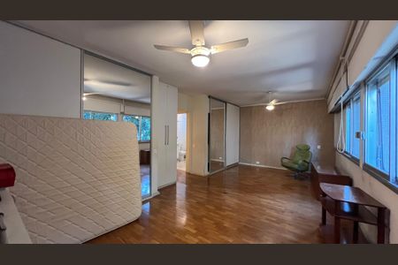 Apartamento à venda com 245m², 3 quartos e 1 vagaSuite