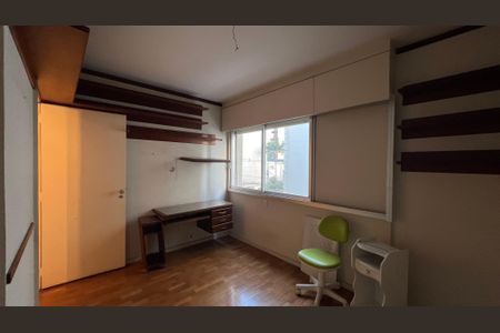 Apartamento à venda com 245m², 3 quartos e 1 vagaQuarto